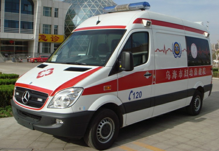 奔驰Sprinter324母婴转运型救护车