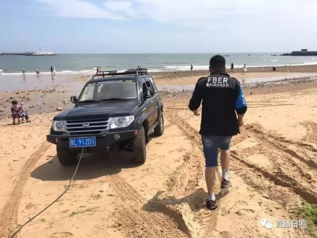 尴尬了！日照一辆救护车被救援！